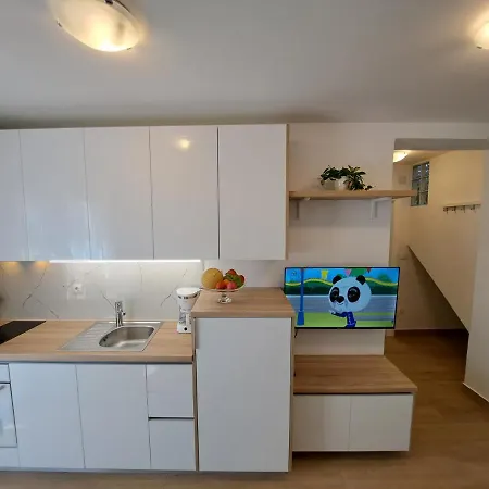Jalumi Apartman *