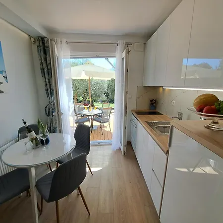 Jalumi Zára